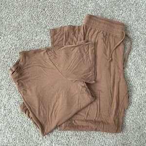 Nuuds Women’s Pajama Set in Cinnamon (Medium)